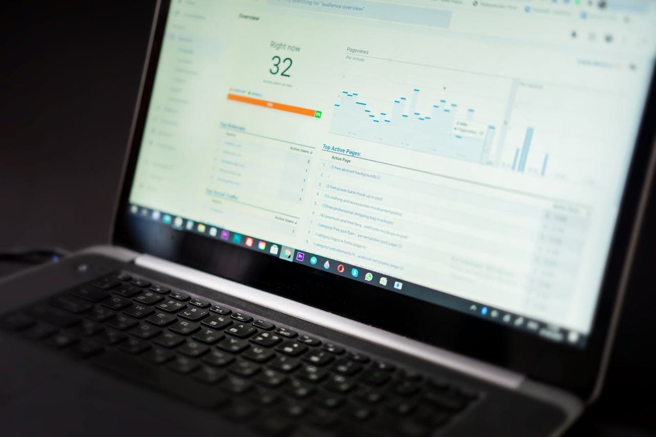 A Digital Marketing Agency Hires a Full-Time Digital Marketing Manager with 4 years of Experience at £1,200/Month