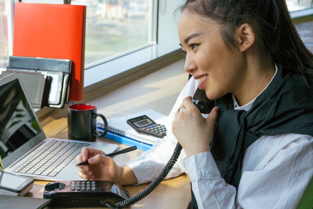 Virtual Executive Assistant vs In-House EA: UK Cost Guide